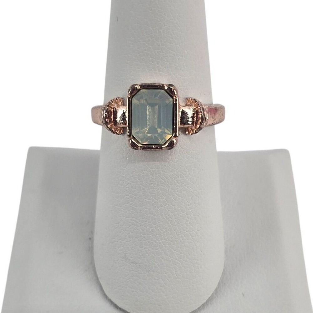 Ring Womens Size 7.5 Emerald Cut Faux Opal Rose Gold Tone Statement EUC
